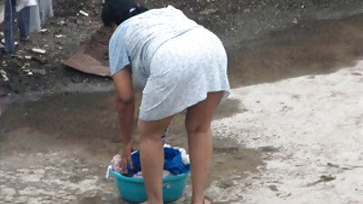 Bruneta cu o pradă fierbinte a primit creampied într-un film de casă