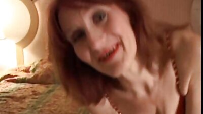 Soție amatoare din Marea Britanie, cu o mulțime de bărbați, sex gangbang în aer liber