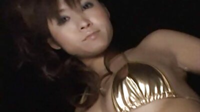 The Amazing boob-hole dress - de ce nu o va purta în public
